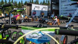 Hned vedle Dětského parku je možné vypůjčit si koloběžku