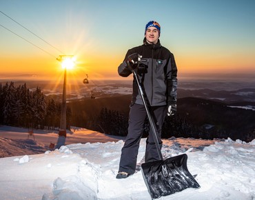 Šikovnej chlap na vlek - SkiResort ČERNÁ HORA - PEC